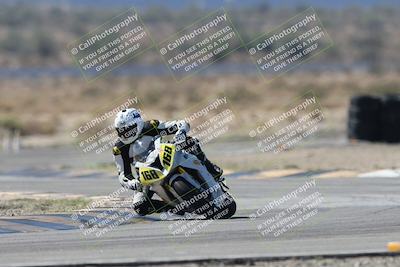 media/Oct-05-2025-CVMA (Sun) [[beeef4f201]]/Race 5-Amateur Supersport Open (Holeshot)/